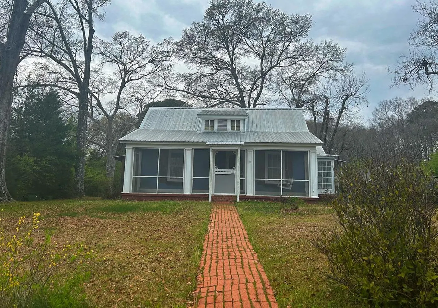 1511 North Main St, Water Valley, MS — Photo 1