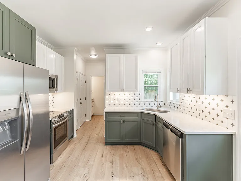 122 Sleepy Hollow Ct — Photo 10