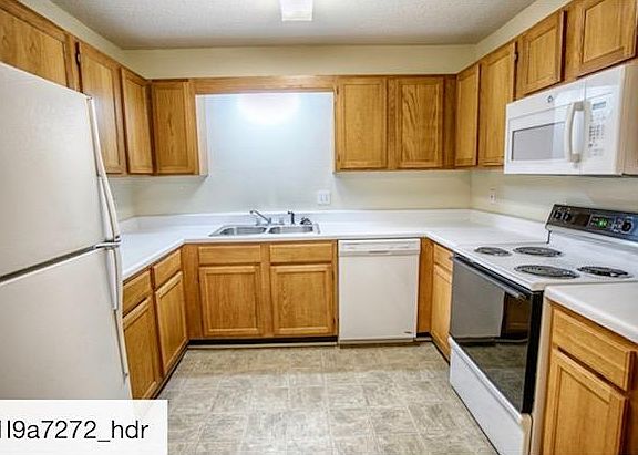 5th image of 2515 Veterans Memorial Pkwy APT 212