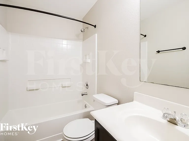 1621 Perennial Ln — Photo 17
