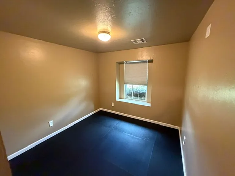 8421 SW 47th Cir — Photo 13