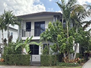 8217 NW 46th St, Doral, FL 33166