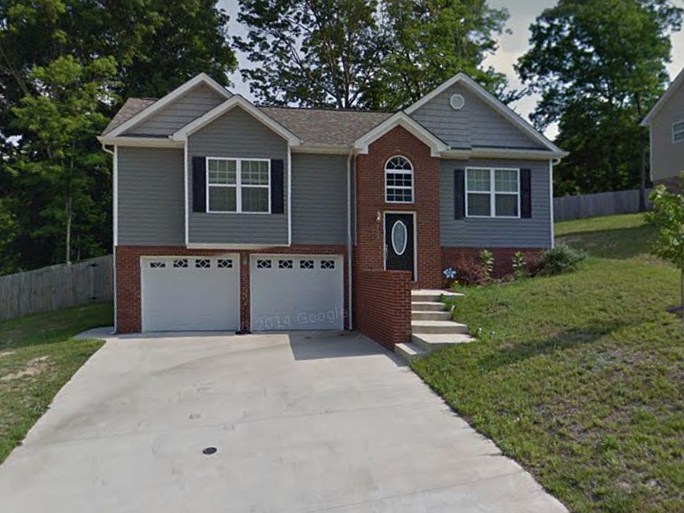 2nd image of 1007 Falcon Run Dr