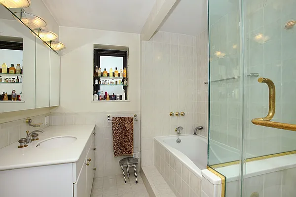 Sold by Corcoran | media 10