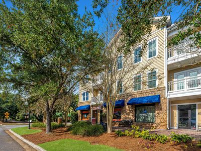 280 Seven Farms Dr UNIT 304, Daniel Island, SC, 29492