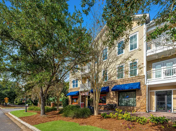280 Seven Farms Dr Unit 304, Daniel Island, SC 29492
