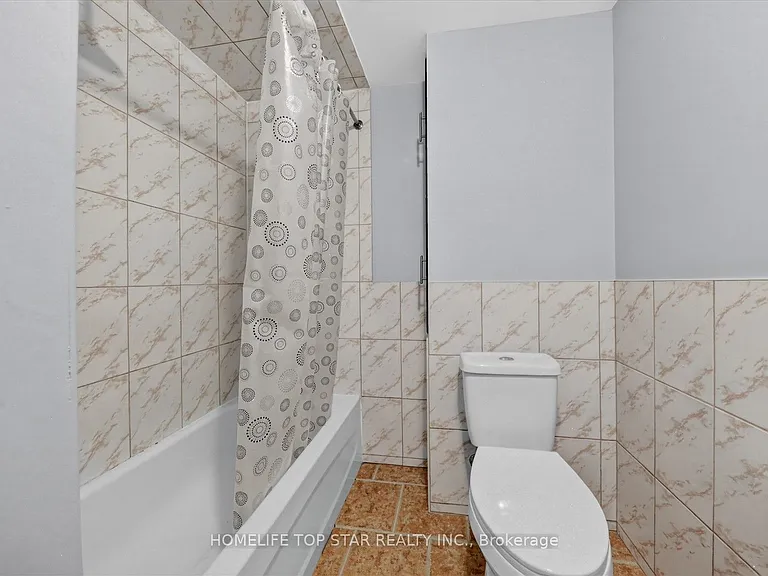 7 SW Littleborough Ct E — Photo 17
