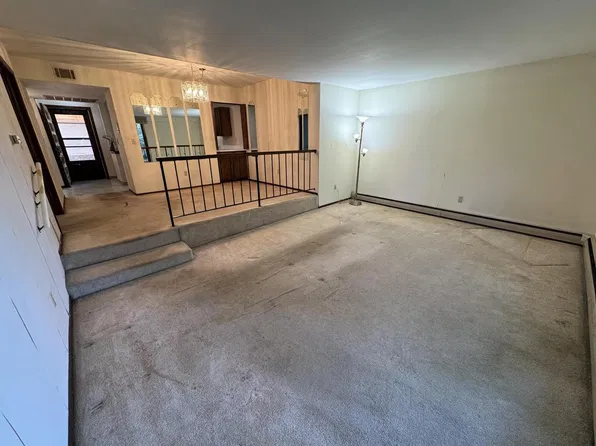 8631 N Servite DRIVE #116, Milwaukee, WI 53223