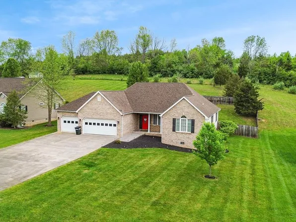 546 Donald C Moore Dr, Lebanon, VA 24266