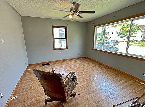 3rd image of 1717 2nd Ave S