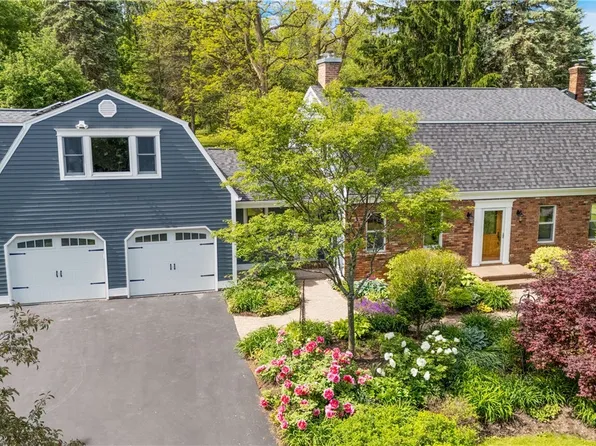 7534 Broadfield Rd, Manlius, NY 13104