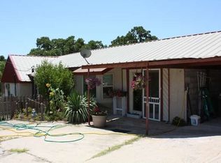 70 E Lake Dr, Medicine Park, OK 73557