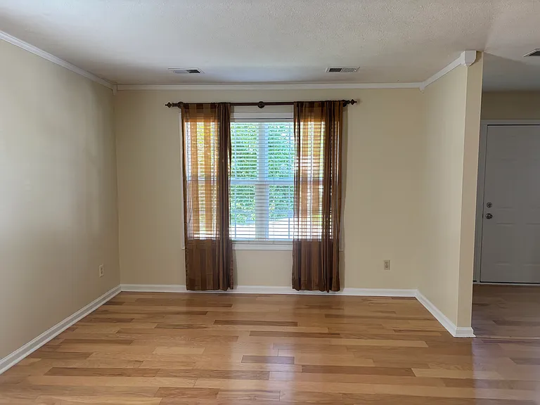 1116 Benjamin Ln — Photo 5