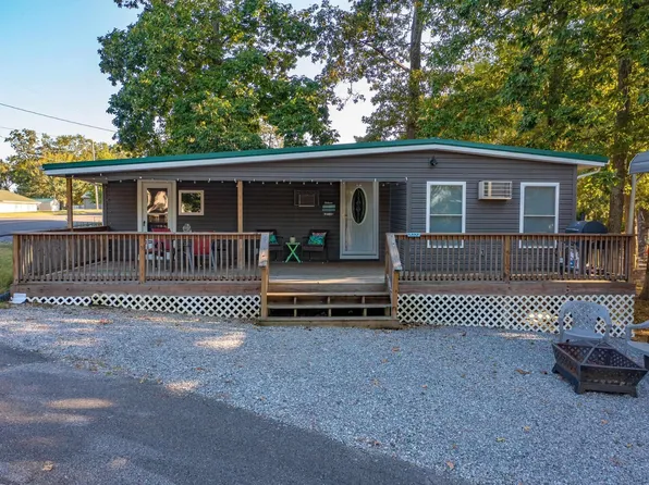 1035 Forest Rd, Benton, KY 42025
