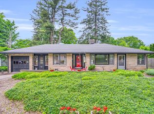 605 S Garfield Ave, Champaign, IL 61821