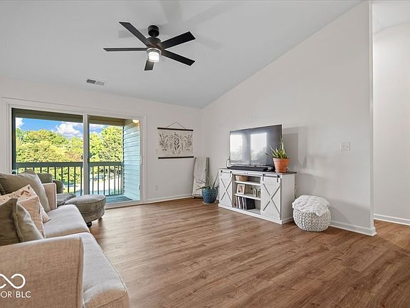 5th image of 12519 Timber Creek Dr Unit 11