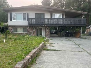 13718 Glen Pl, Surrey, BC V3V 6L5