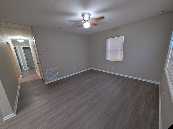 3rd image of 3719 Whittier St