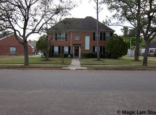 2911 Lake Colony Dr, Missouri City, TX 77459