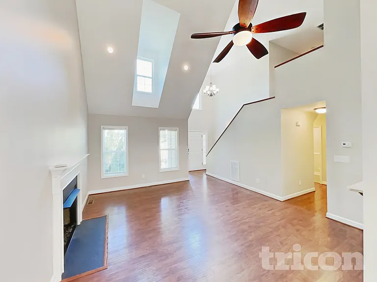 449 College Blvd — Photo 3