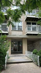 (Undisclosed Address), Chicago, IL, 60645