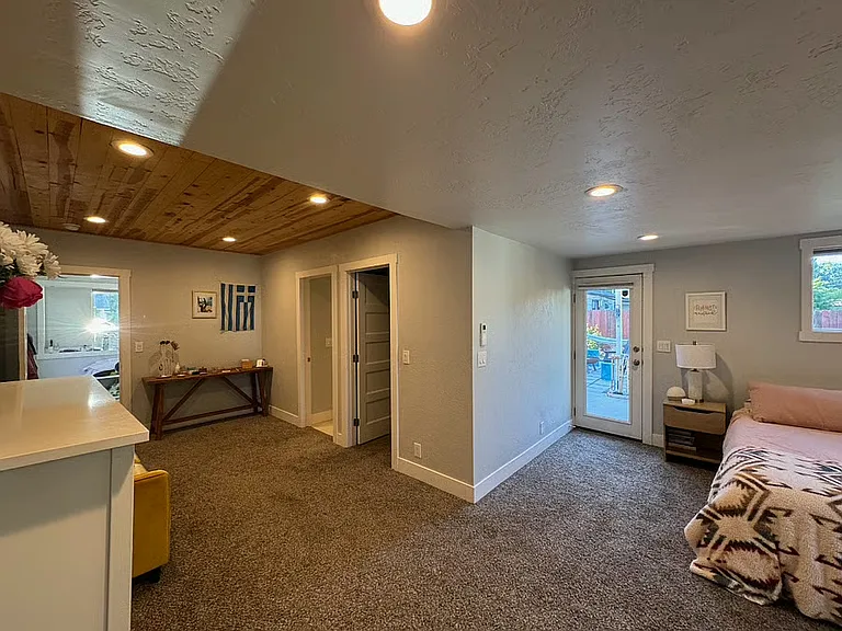 2226 S Colorado Ave — Photo 18
