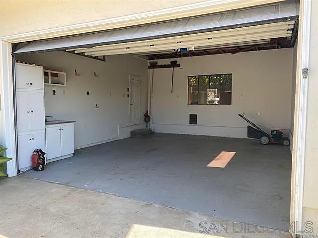 7734 Peacock Dr — Photo 15