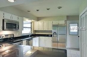5th image of 2205 Kingswood Ln