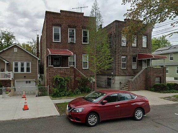 2nd image of 3424 Grace Ave