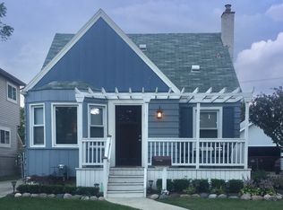 910 Harvard Rd, Berkley, MI 48072