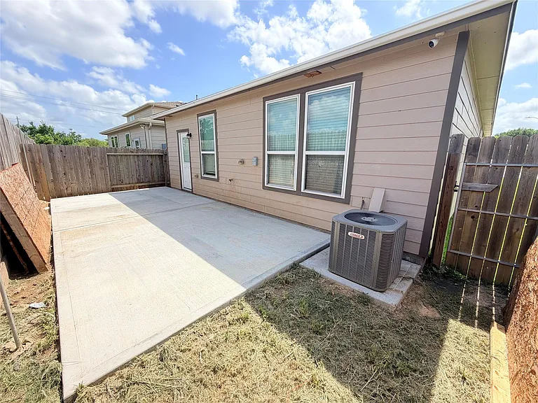 10233 Cleartide Ln — Photo 18