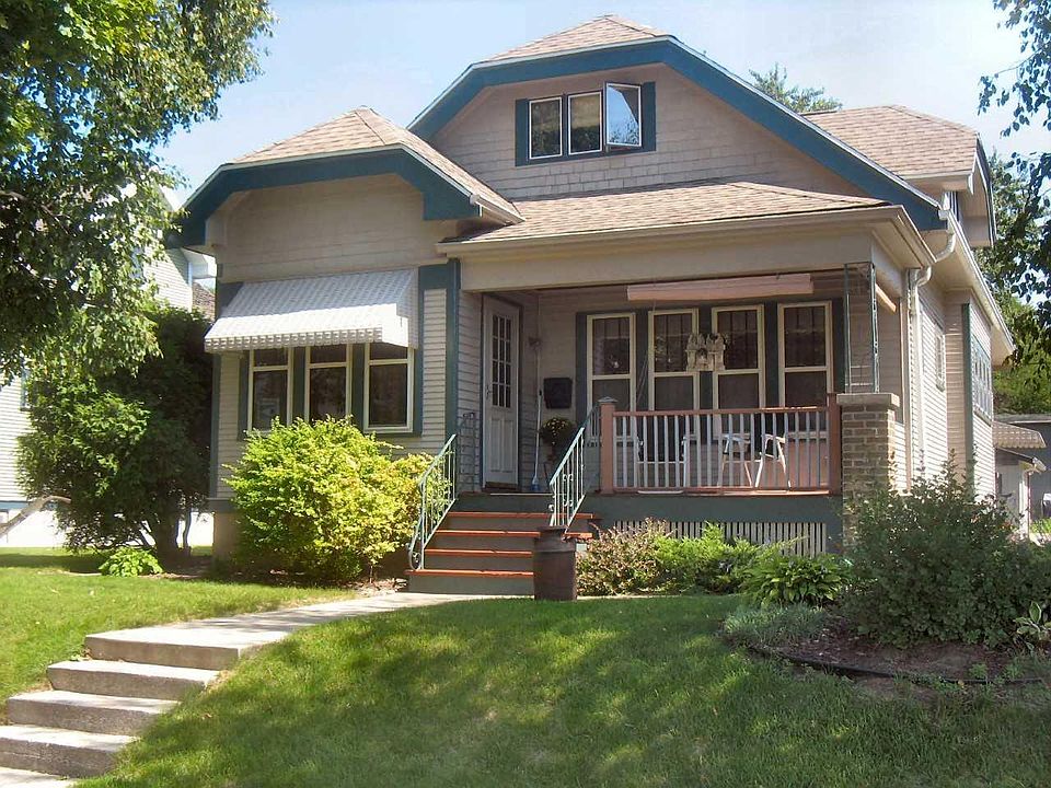 1st image of 137 N Forest Ave