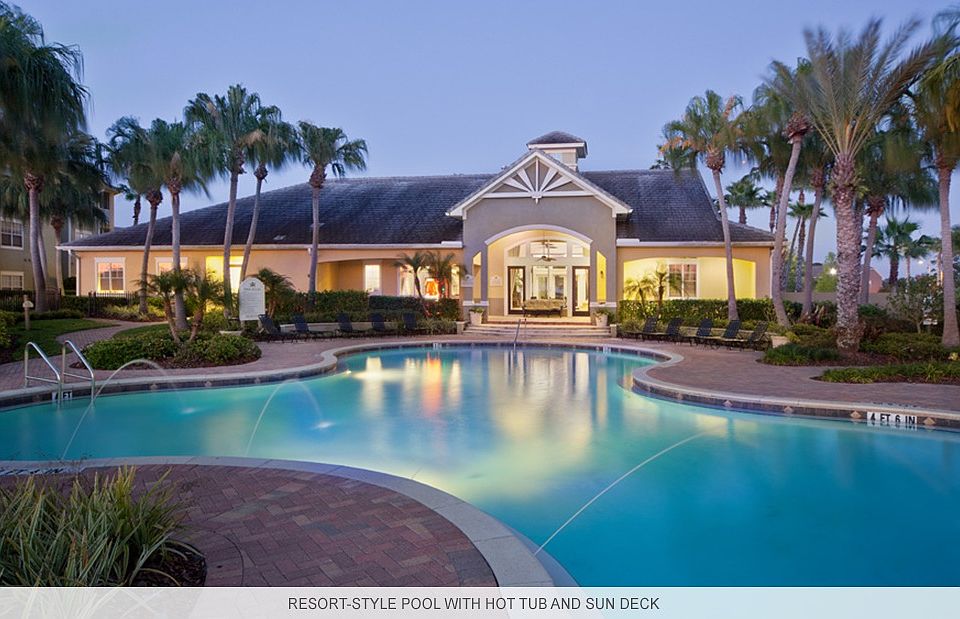 Pool/Leasing Office