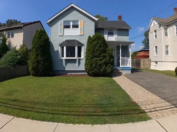 23 Grand St, Little Ferry, NJ 07643