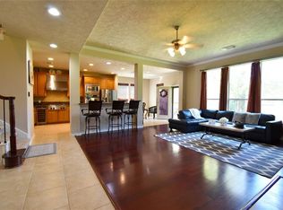 2 Mercutio Ct, The Woodlands, TX 77382