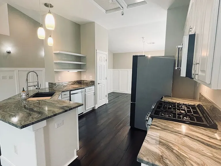 1263 Snowcap Trl — Photo 2