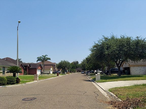 5th image of 2230 E Gartuck Cir