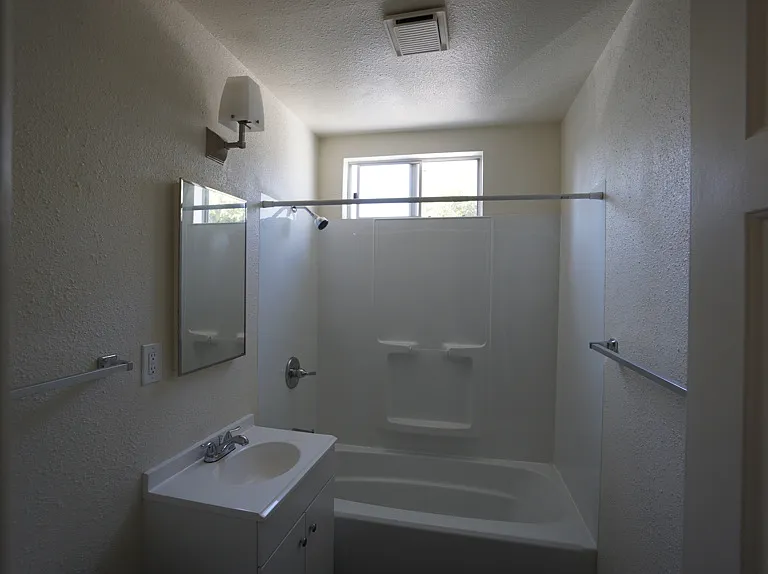 1140 Grand Ave #6 — Photo 5