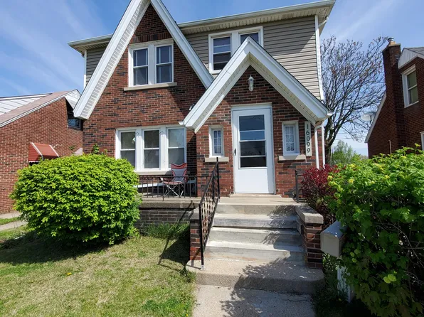 16099 Stephens Dr, Eastpointe, MI 48021