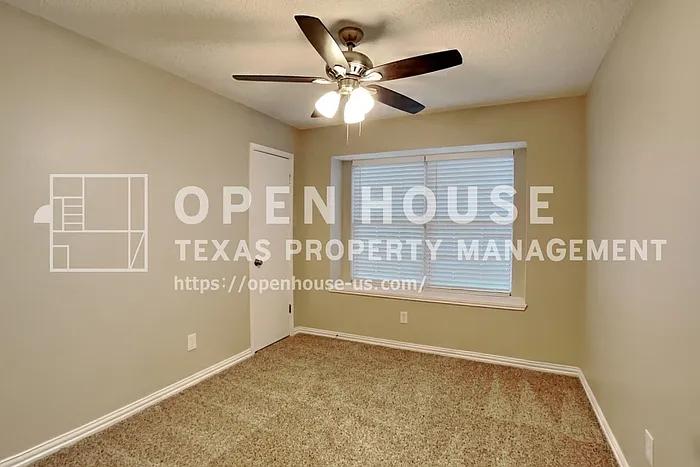 8018 Blackfin Dr — Photo 13