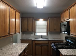 1315 W Oregon Ave, Chickasha, OK 73018