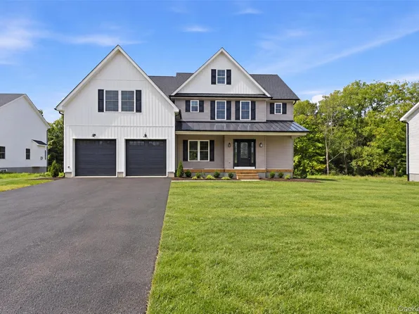 16 Alaina Way, Poughquag, NY 12570