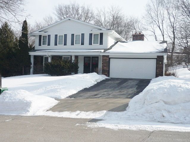 1st image of 615 Elk Ln