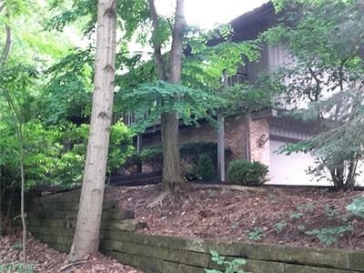 725 Cross Creek Oval, Aurora, OH, 44202