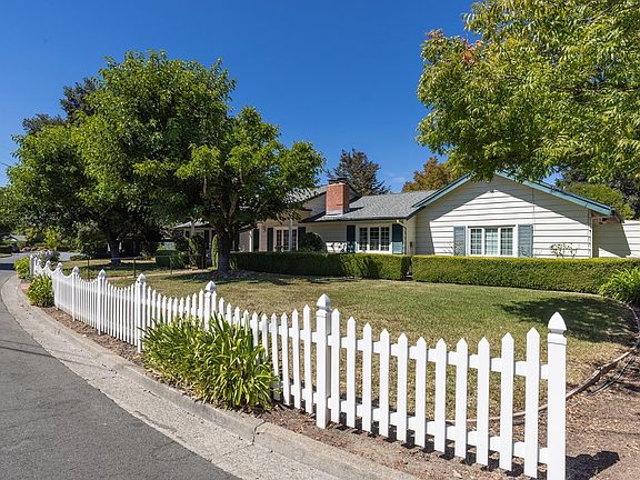 4th image of 4910 Deerwood Drive