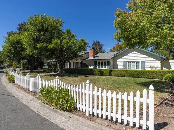 4910 Deerwood Drive, Santa Rosa, CA 95403
