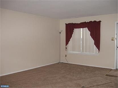 3rd image of 2042 Harbour Dr