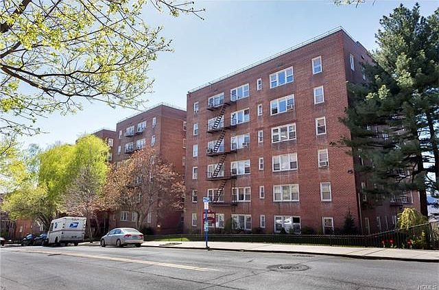 1st image of 279 N Broadway APT 6S