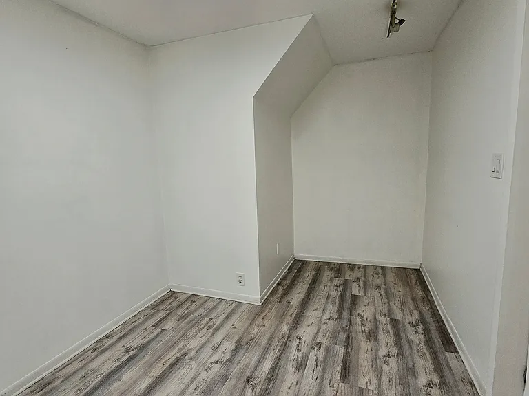 44 Lafayette Ave #1 — Photo 6