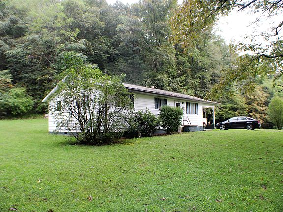 3rd image of 90 Caribbean Ln